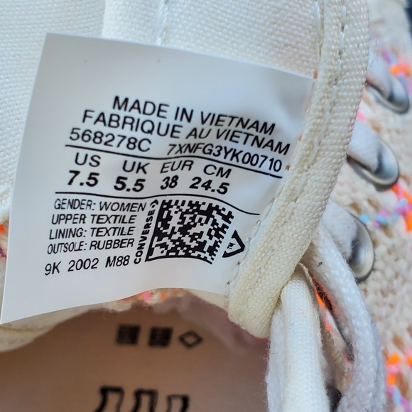 Converse Women's Chuck Taylor "Boho Crochet" - Picture 5 of 9